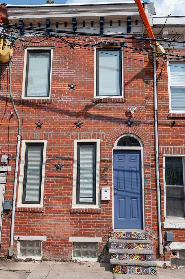 Building Photo - 1915 N Darien St