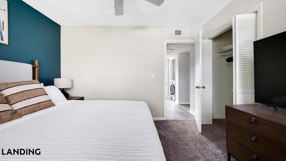 Building Photo - 231 New Shackle Island Rd