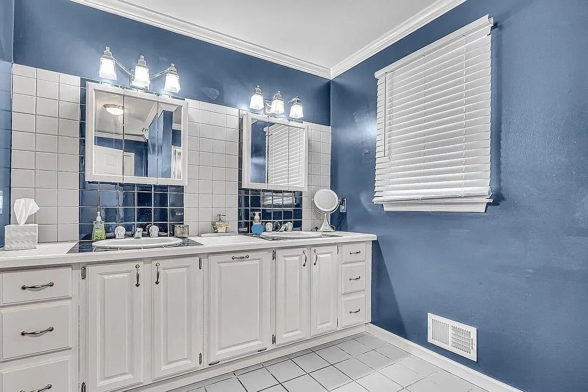 Building Photo - 283 N New Prospect Rd