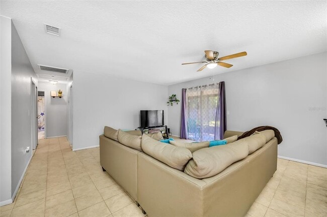 Building Photo - 11414 Walsingham Rd