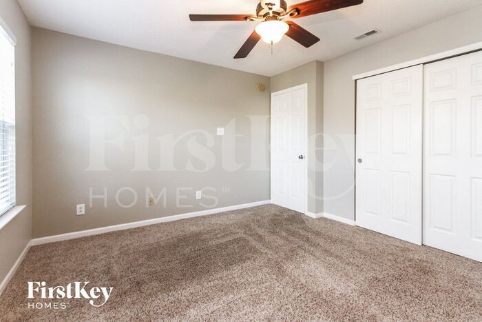 Building Photo - 2244 Blossom Dr