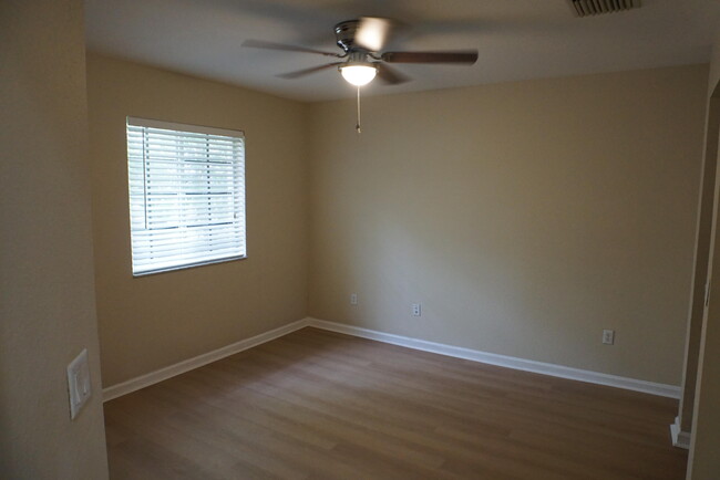 Building Photo - 971 Tortuga Dr