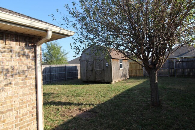 Building Photo - 4508 SE 77th St