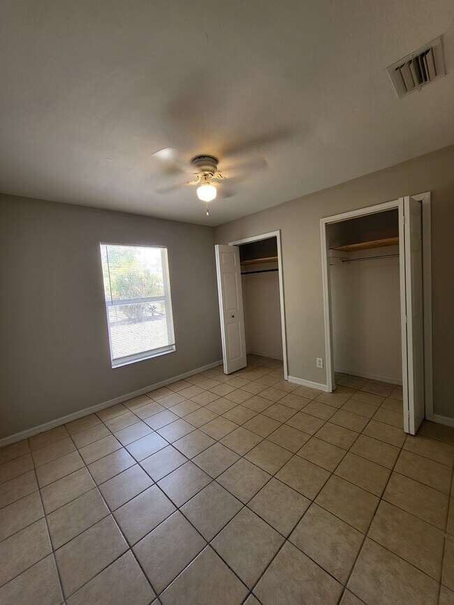 Building Photo - 2145 Pauldo St