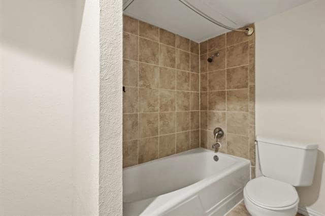 Building Photo - 2211 Salem Dr