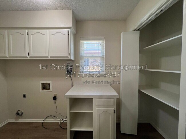 Building Photo - 7808 Mallard Ln