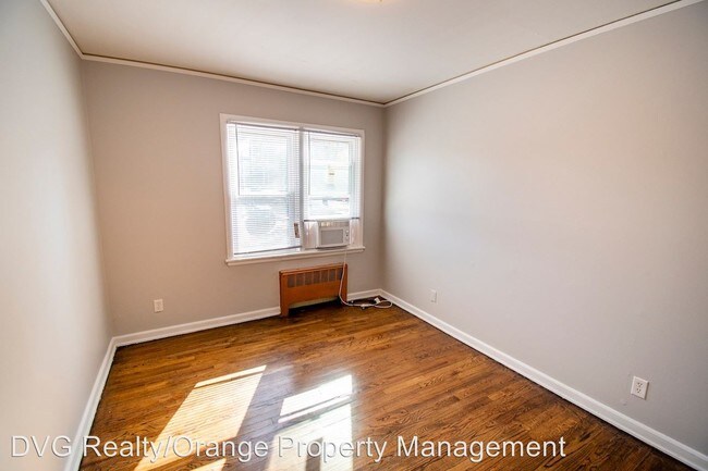 Building Photo - 625 S 35th St