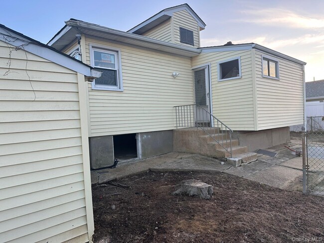 Building Photo - 136 Cary Pl