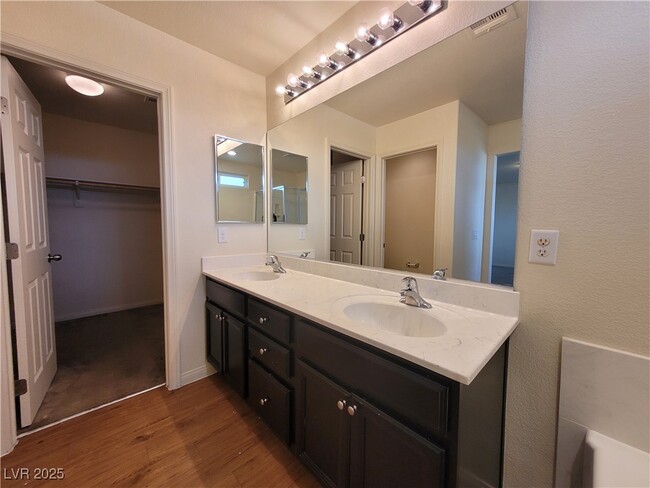 Building Photo - 782 Cambridge Crest Ct