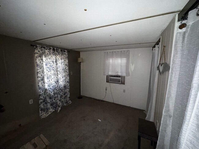 Building Photo - Two Bedroom, two bath manufactured home
