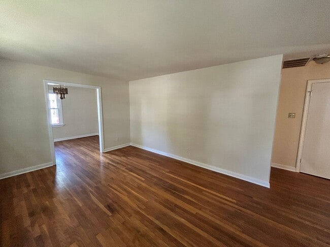 Building Photo - 1031 Derrymore Rd