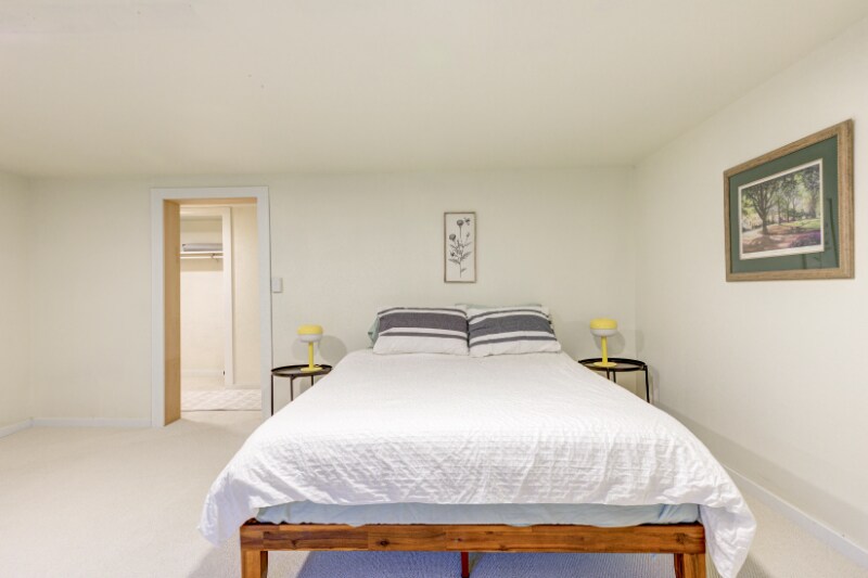 Building Photo - 102 McLeod Ave