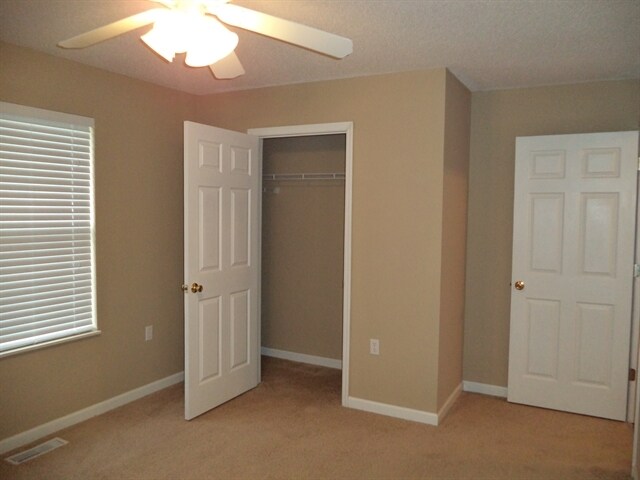 Building Photo - 5411 Evergreen Farms Ln