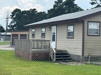 Building Photo - 9123 Stonewood Dr