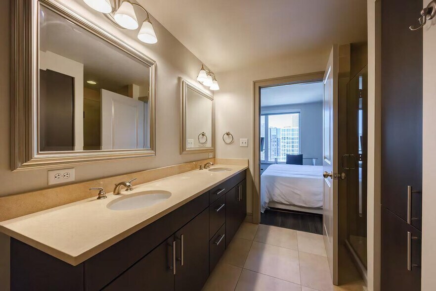 Building Photo - 100 Pier 4 Blvd.