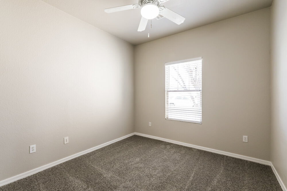 Building Photo - 103 W Calle Mantilla