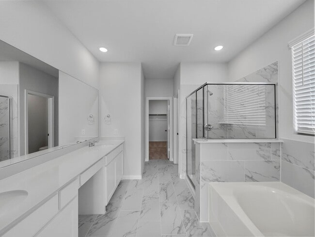 Building Photo - Almost New, Modern Look 4 Bed 3 Bath House in Van Alstyne Available Now!