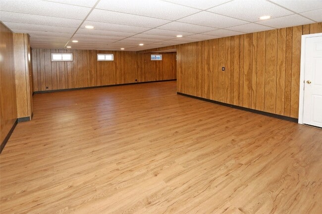 Building Photo - 12901 Fernway Ln