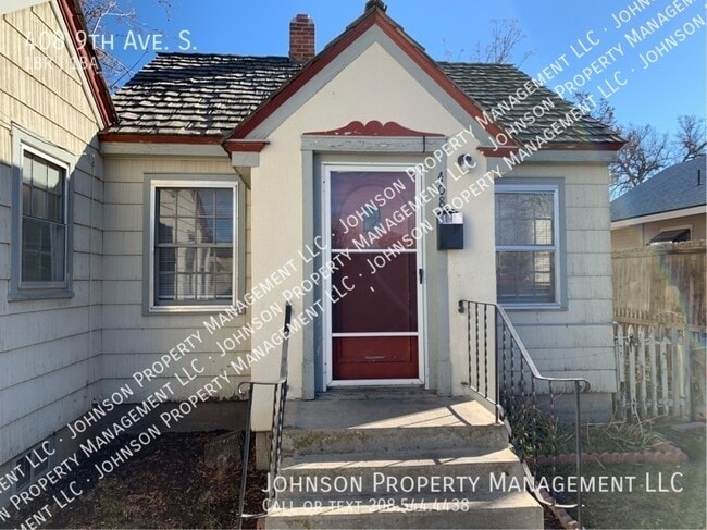 Building Photo - 408 9th Ave S