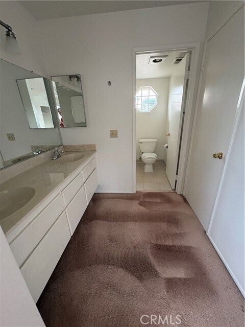 Building Photo - 1524 Canterbury Cir