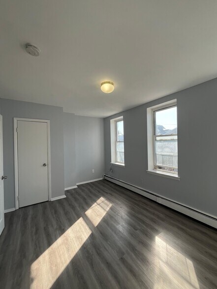 Building Photo - 63 Atlantic St