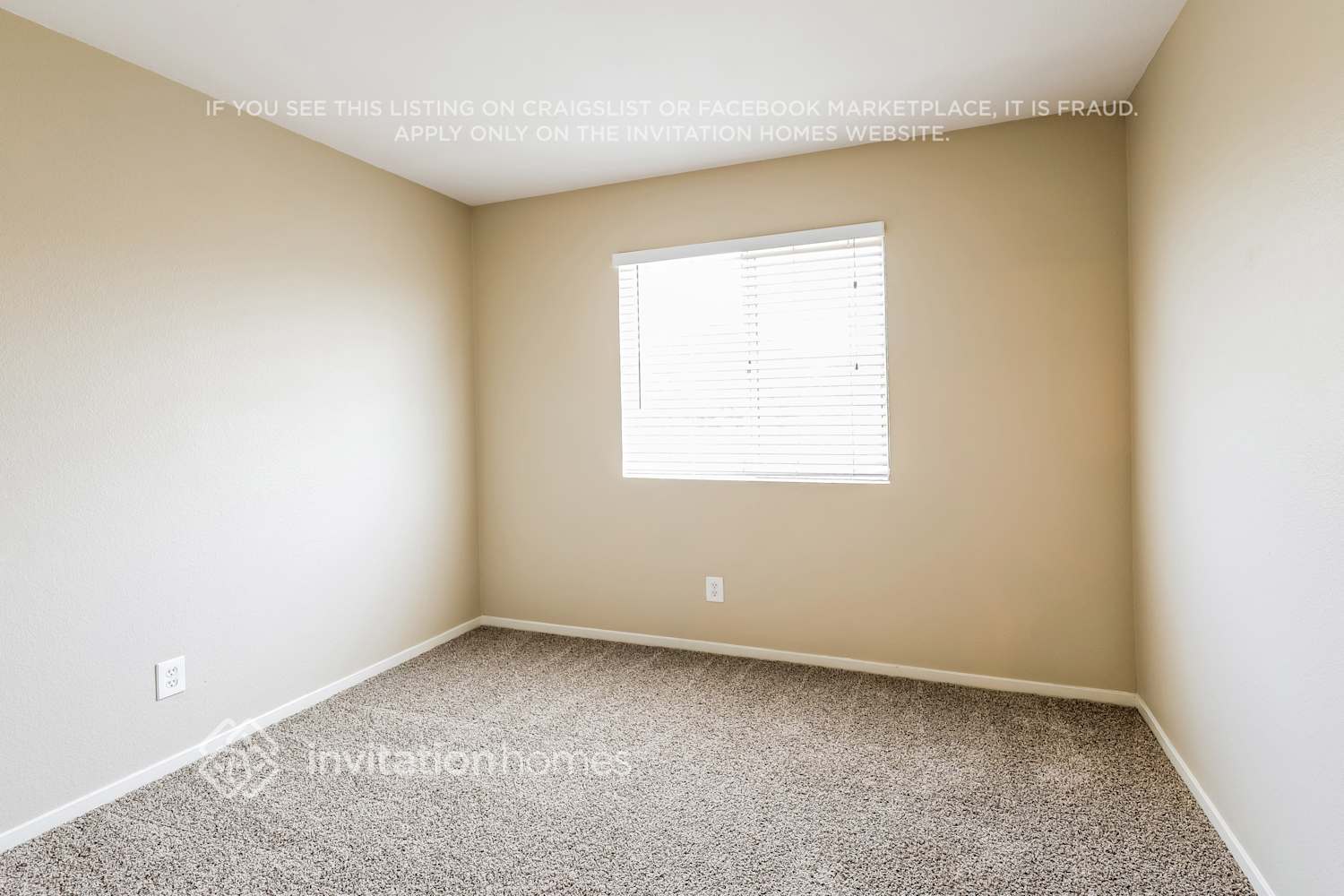 Building Photo - 4421 Fall Ln