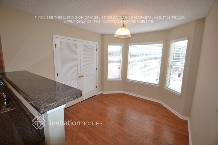 Building Photo - 624 Granite Trce