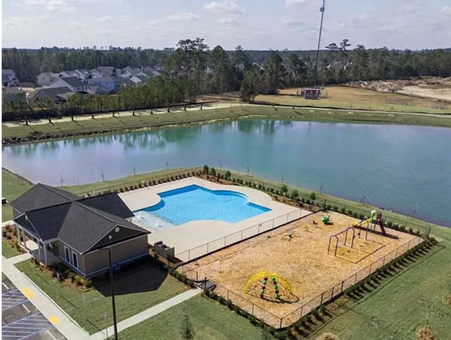 Building Photo - Available Now!