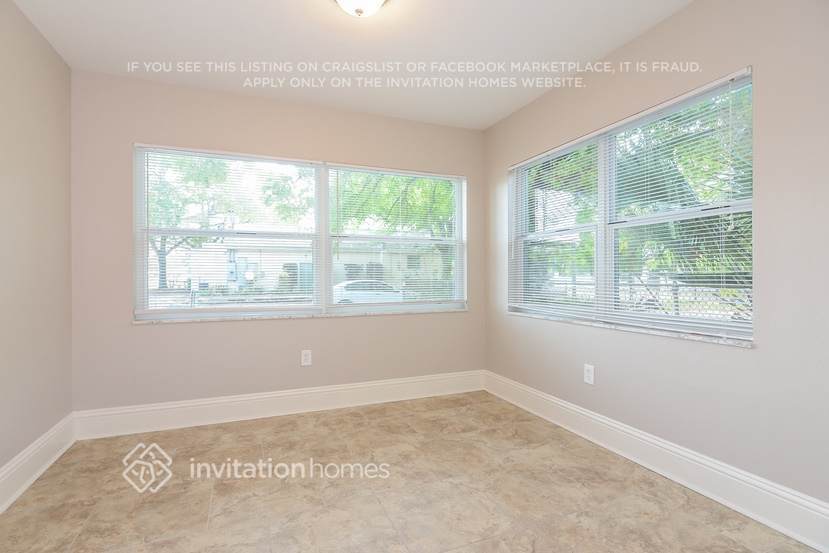 Building Photo - 3704 N Clearfield Ave