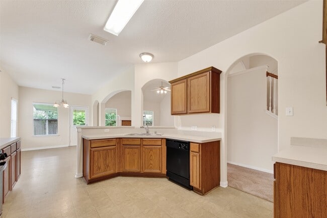 Building Photo - 24603 Colonial Elm Dr