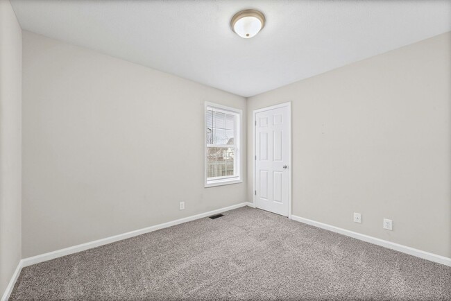 Building Photo - 3969 Cindy Jo Ct Clarksville, TN 37042