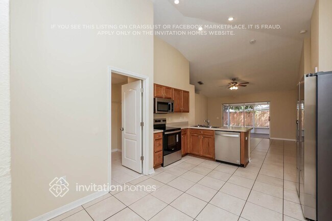 Building Photo - 507 Somerstone Dr