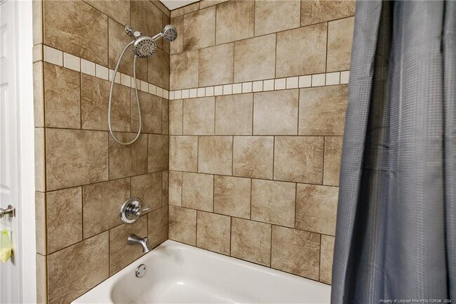 Building Photo - 6433 Milford Rd