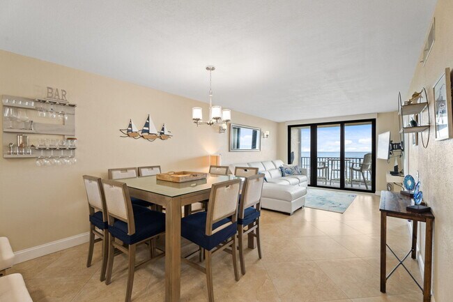 Building Photo - 7380 S Ocean Dr