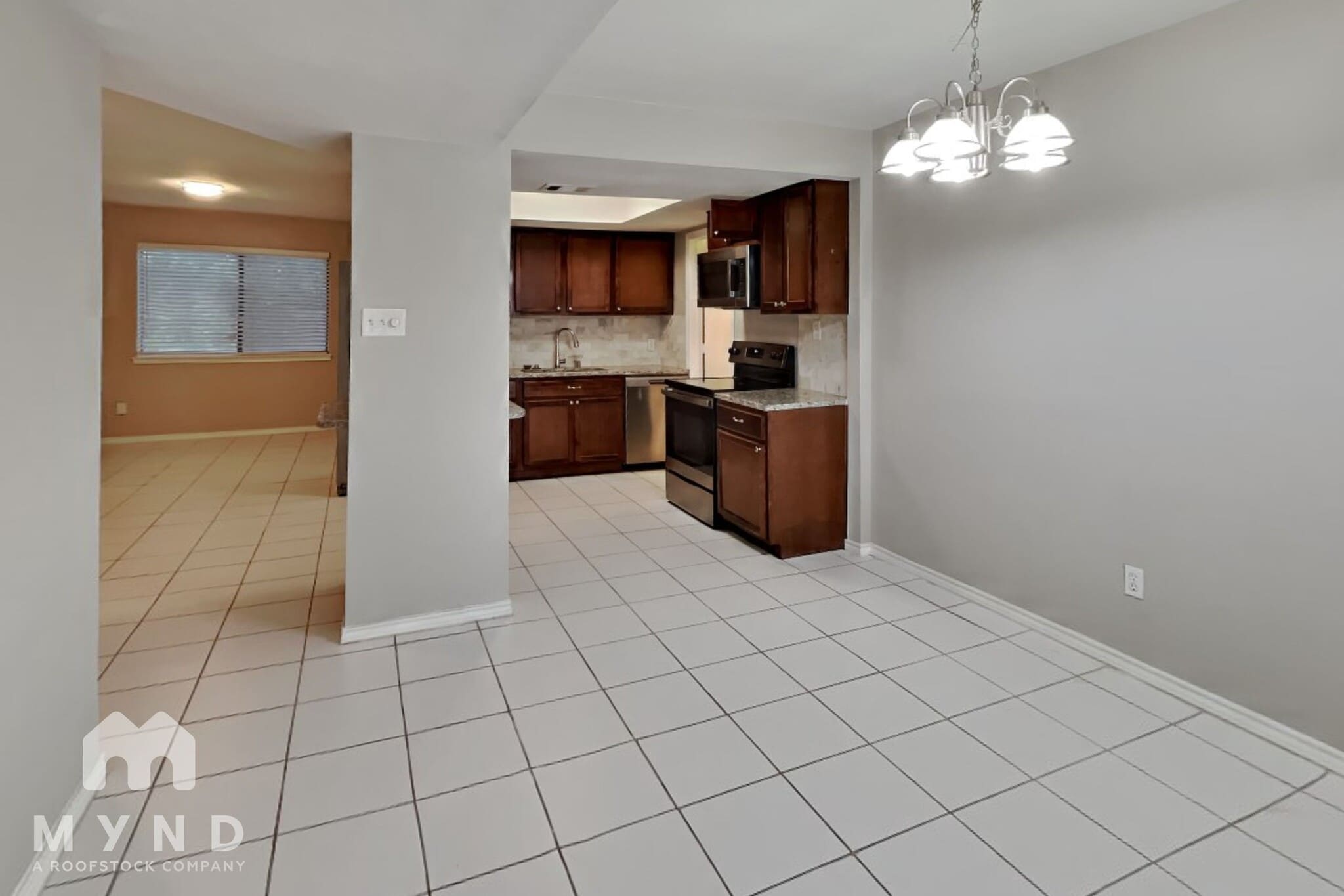 Building Photo - 7413 Waterway Dr