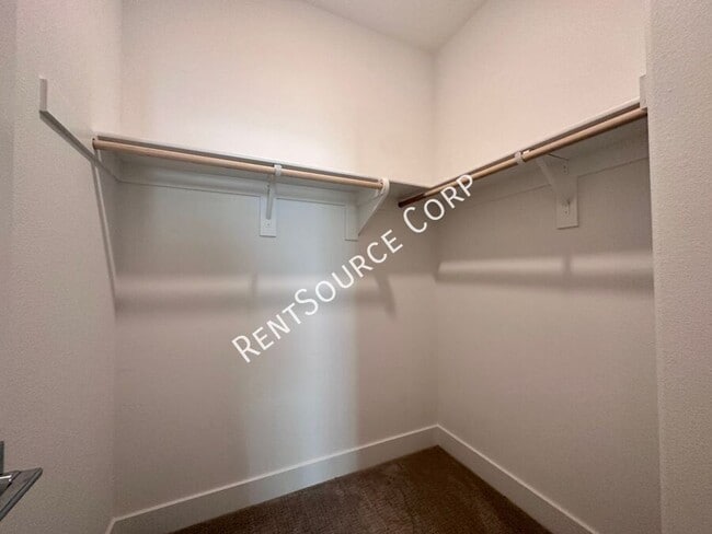 Building Photo - 27124 Observation Ct