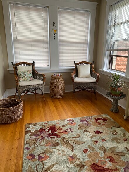 Sunroom - 2924 Espy Ave