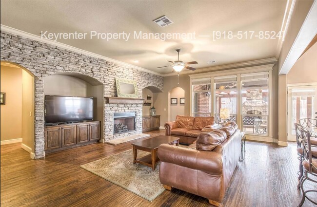 Building Photo - 5 Bed 4 Bath Rental Home Bixby