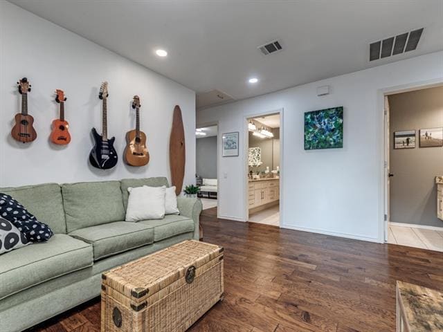 Building Photo - 4597 Hallmark Dr