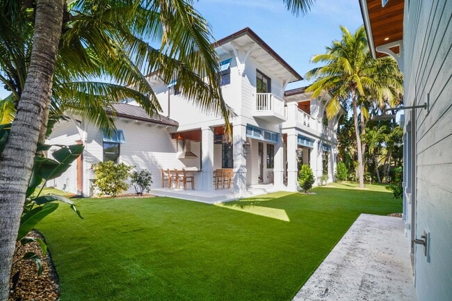 Building Photo - 19471 Harbor Rd S