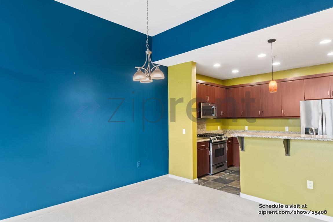 Building Photo - 1101 S Main St