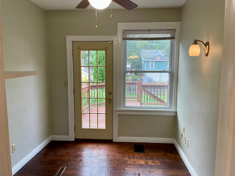 Building Photo - 1326 Vilas Ave