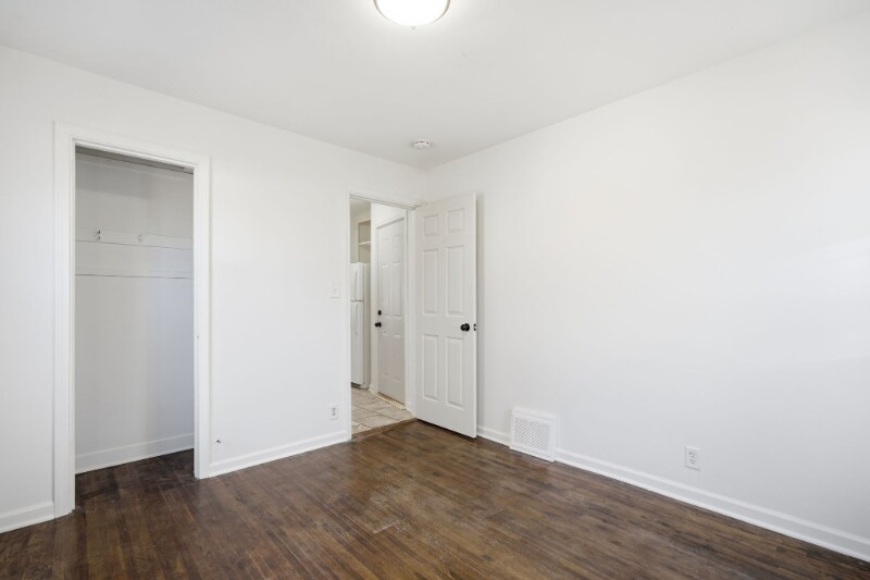 Building Photo - 4620 4th Ave S