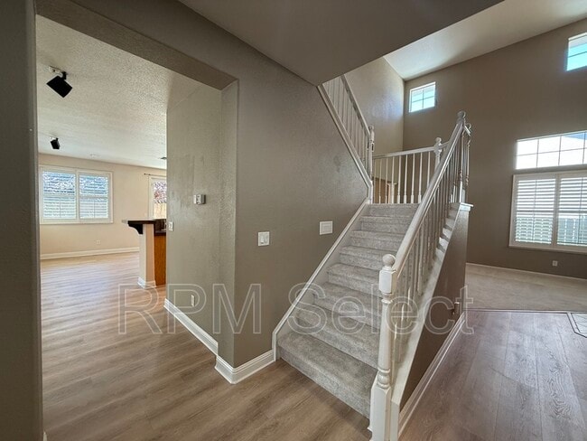 Building Photo - 637 Lavastone Dr