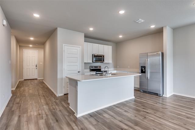 Building Photo - 7916 Gangway Dr