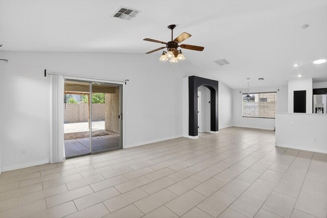 Building Photo - 6550 S 44th Ave