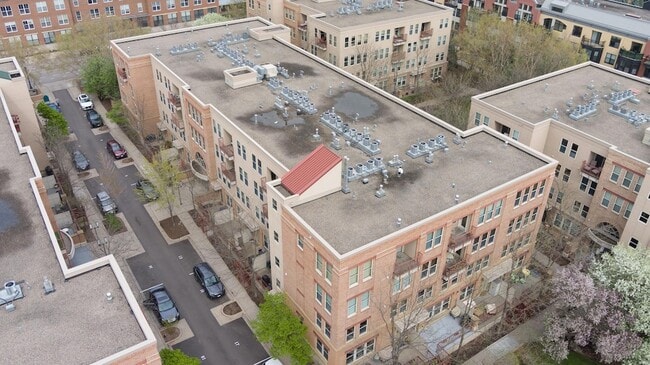 Building Photo - 545 N 1st St