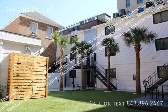 Building Photo - 364 King St