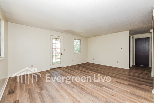 Building Photo - 8178 Mt Hood