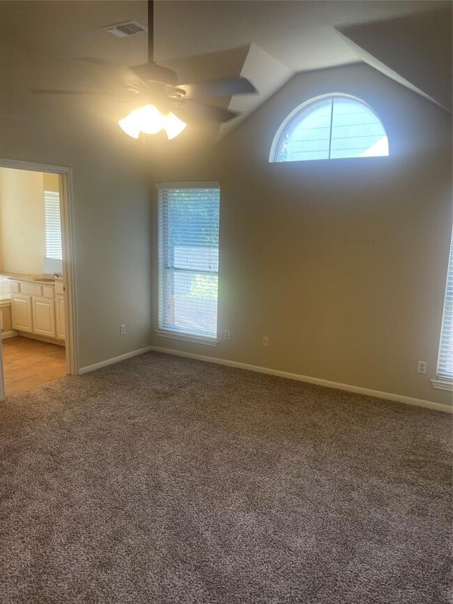 Building Photo - 3729 Eagles Nest St